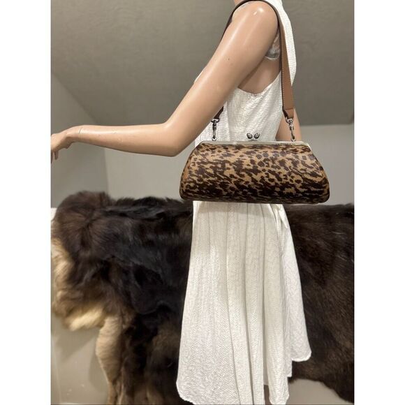 Genuine Hair On Calf-hide Handmade Tulip" Shaped Kisslock Baguette Bag - Picture 3 of 16